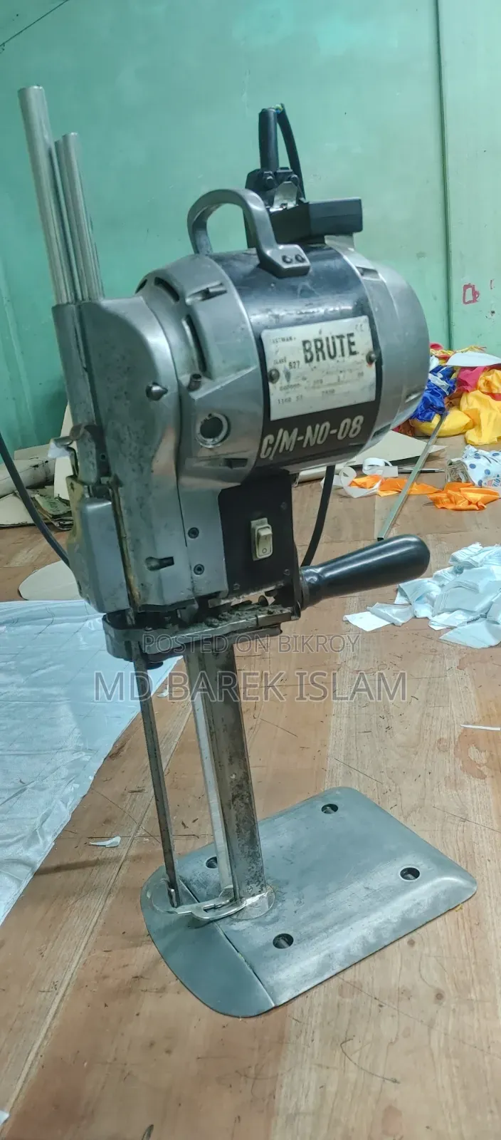 গার্মেন্টস কাটিং মেশিন ১০ ইঞ্চি