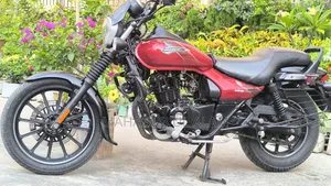 বাজাজ এভেঞ্জার ১৬০ স্ট্রিট ২০২১ লাল