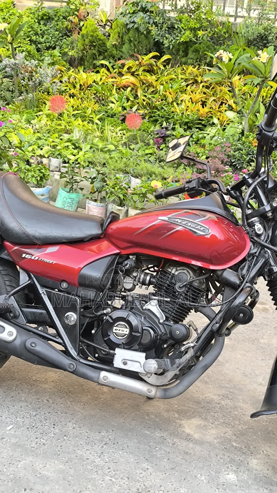 বাজাজ এভেঞ্জার ১৬০ স্ট্রিট ২০২১ লাল