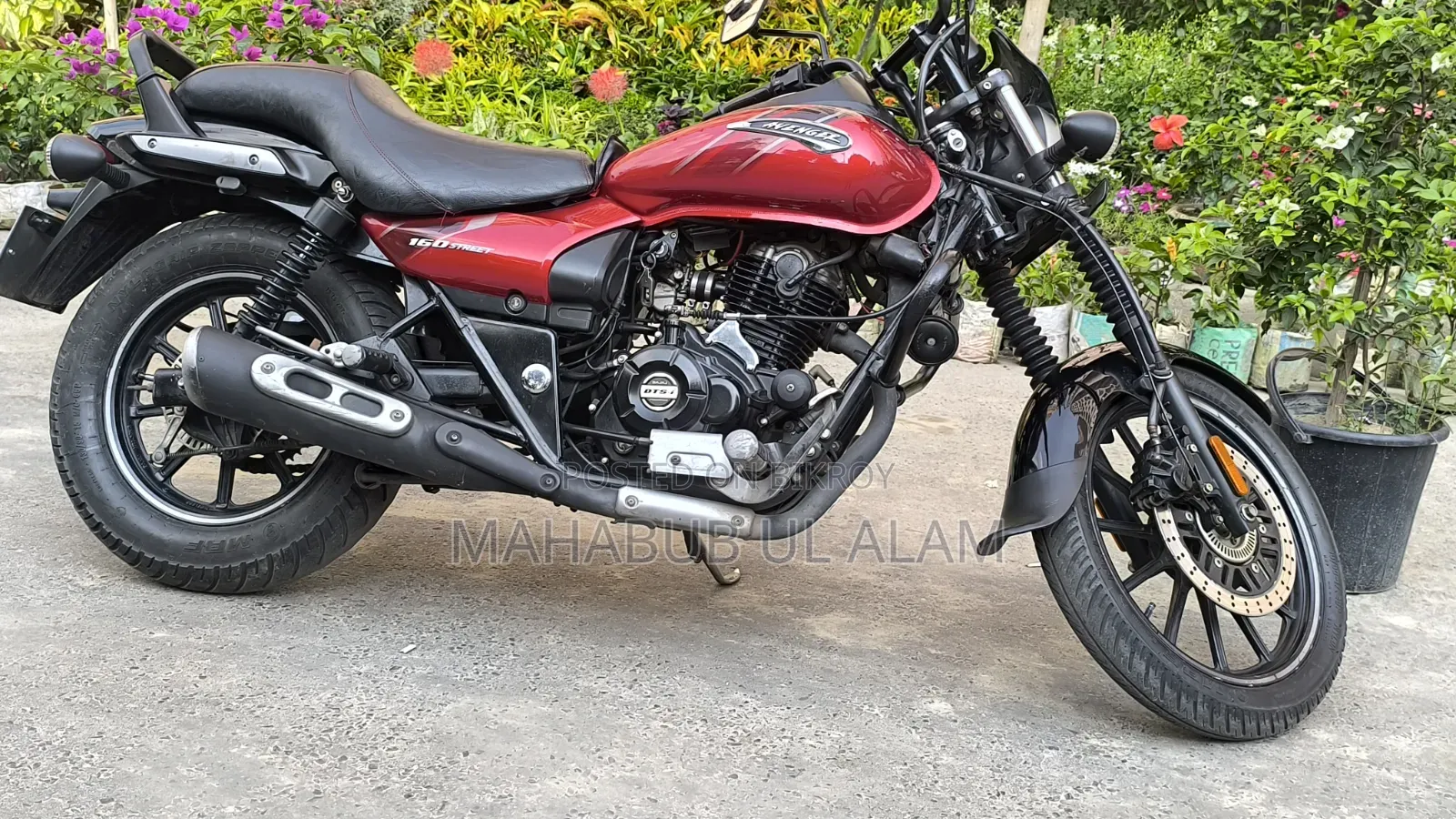বাজাজ এভেঞ্জার ১৬০ স্ট্রিট ২০২১ লাল