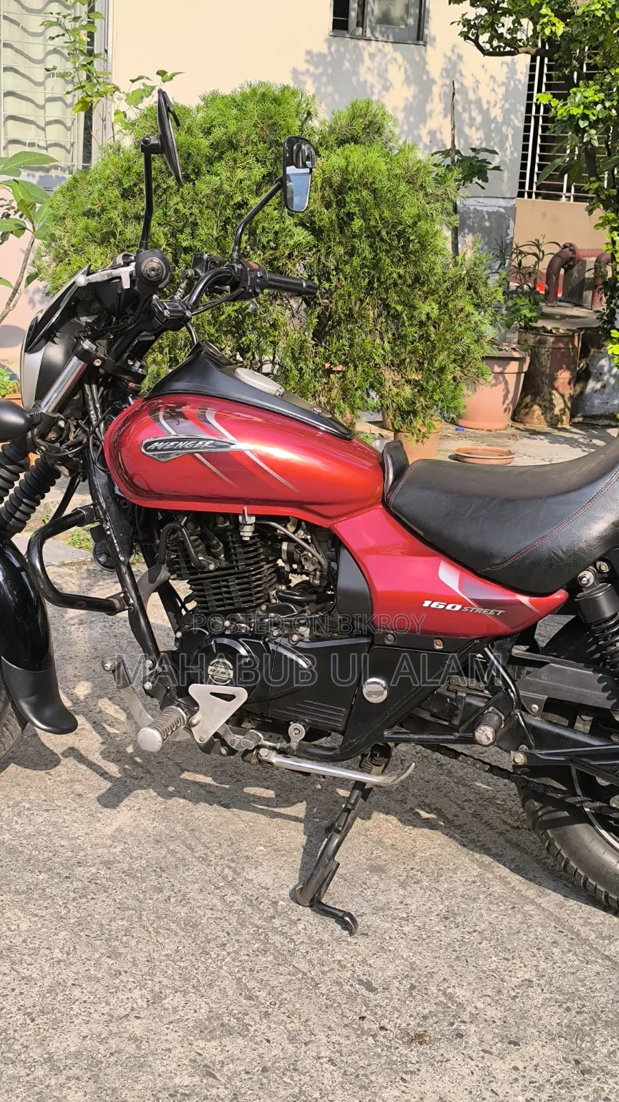বাজাজ এভেঞ্জার ১৬০ স্ট্রিট ২০২১ লাল