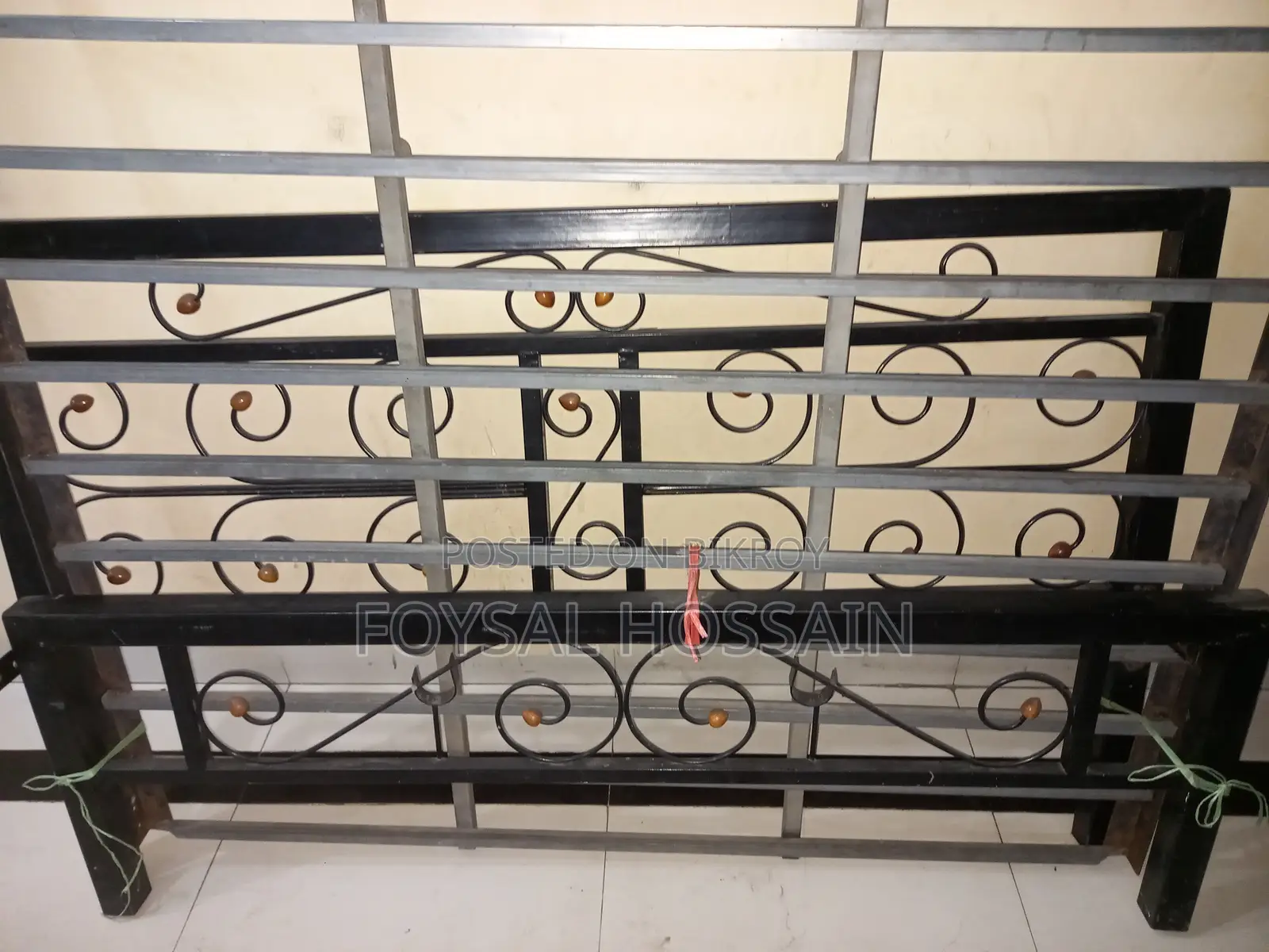 Metal Bed Queen Size