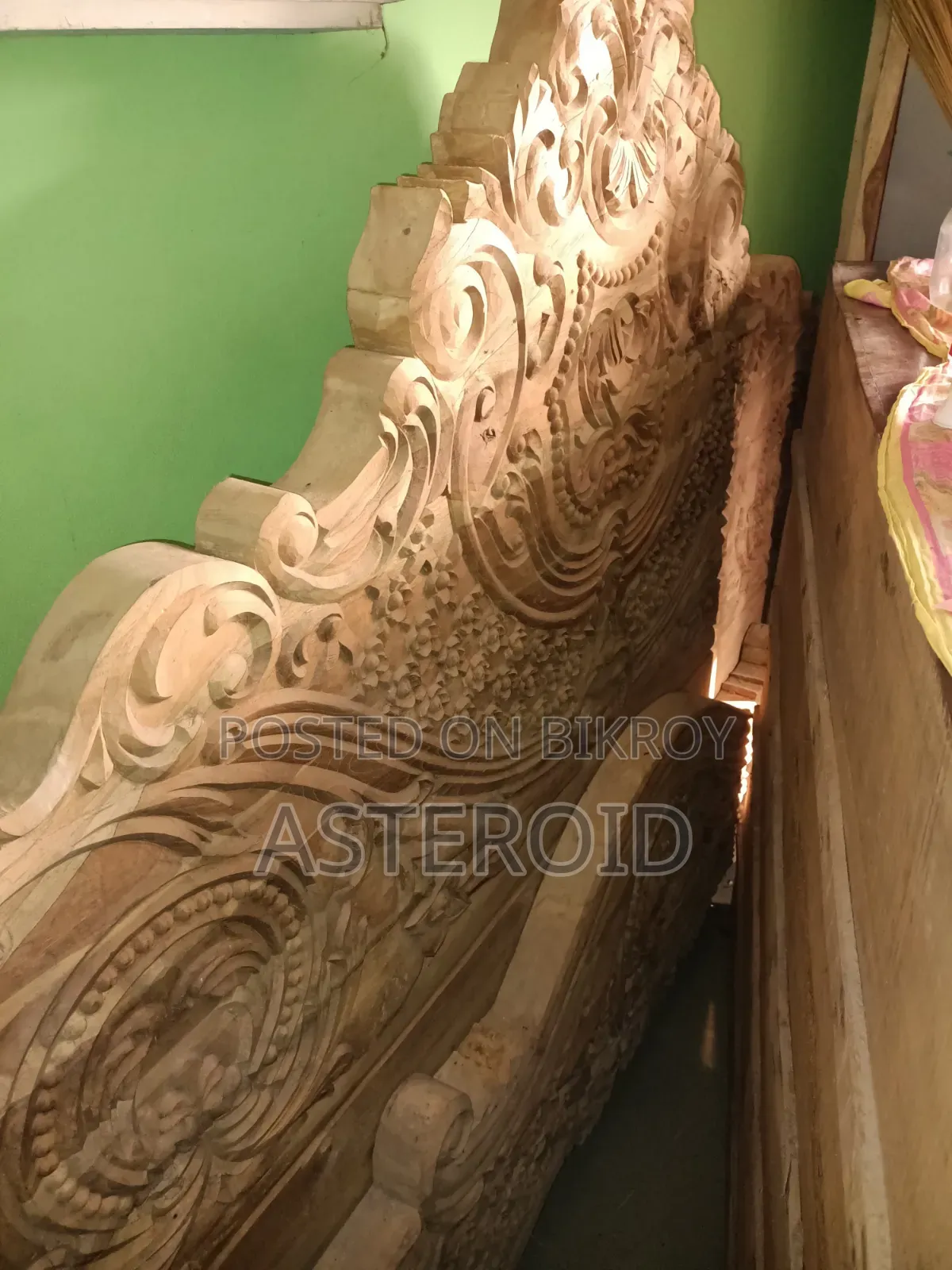 Unfurnished King Size Box Bed Segun Wood