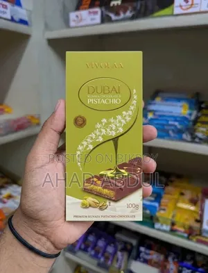 Dubai Kunafa Chocolate