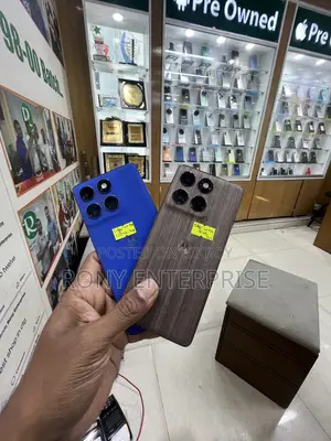 মোটরোলার এজ ৬০ প্রো ২৫৬ জিবি নীল