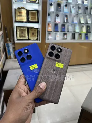 মোটরোলার এজ ৬০ প্রো ২৫৬ জিবি নীল