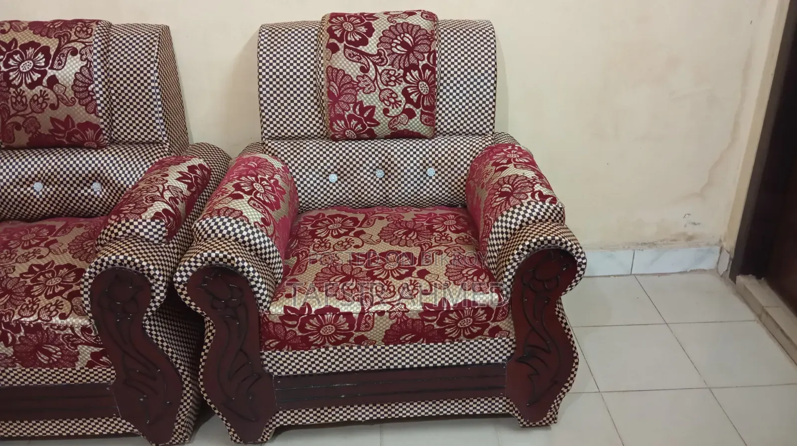 ২+২+১ সিটার সোফা