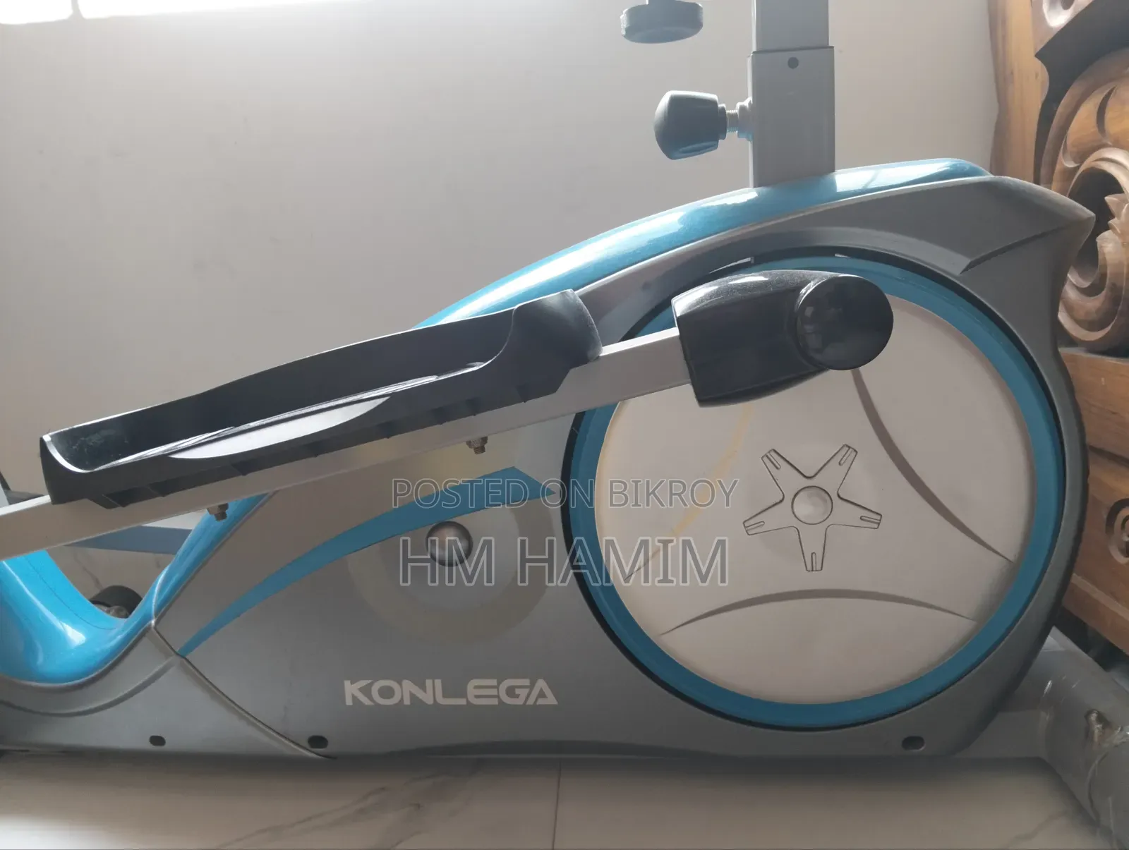Cross Trainer