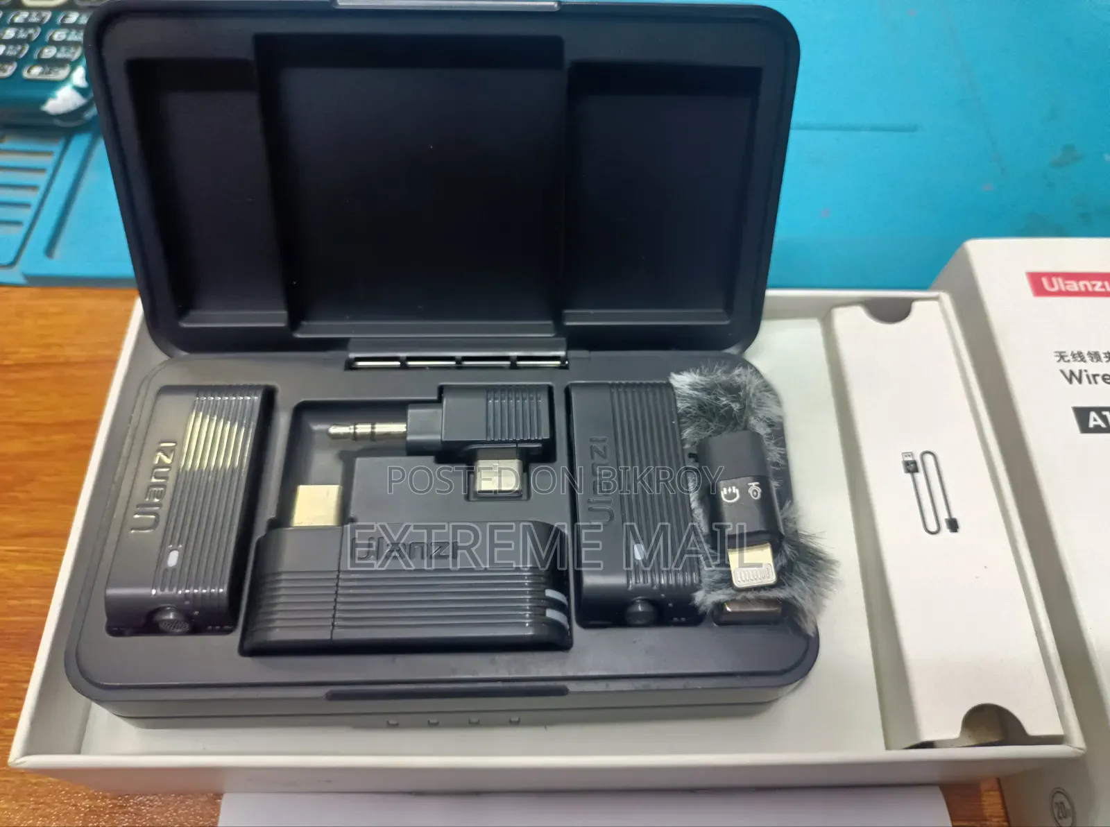 Ulanzi A100 Wireless Microphone