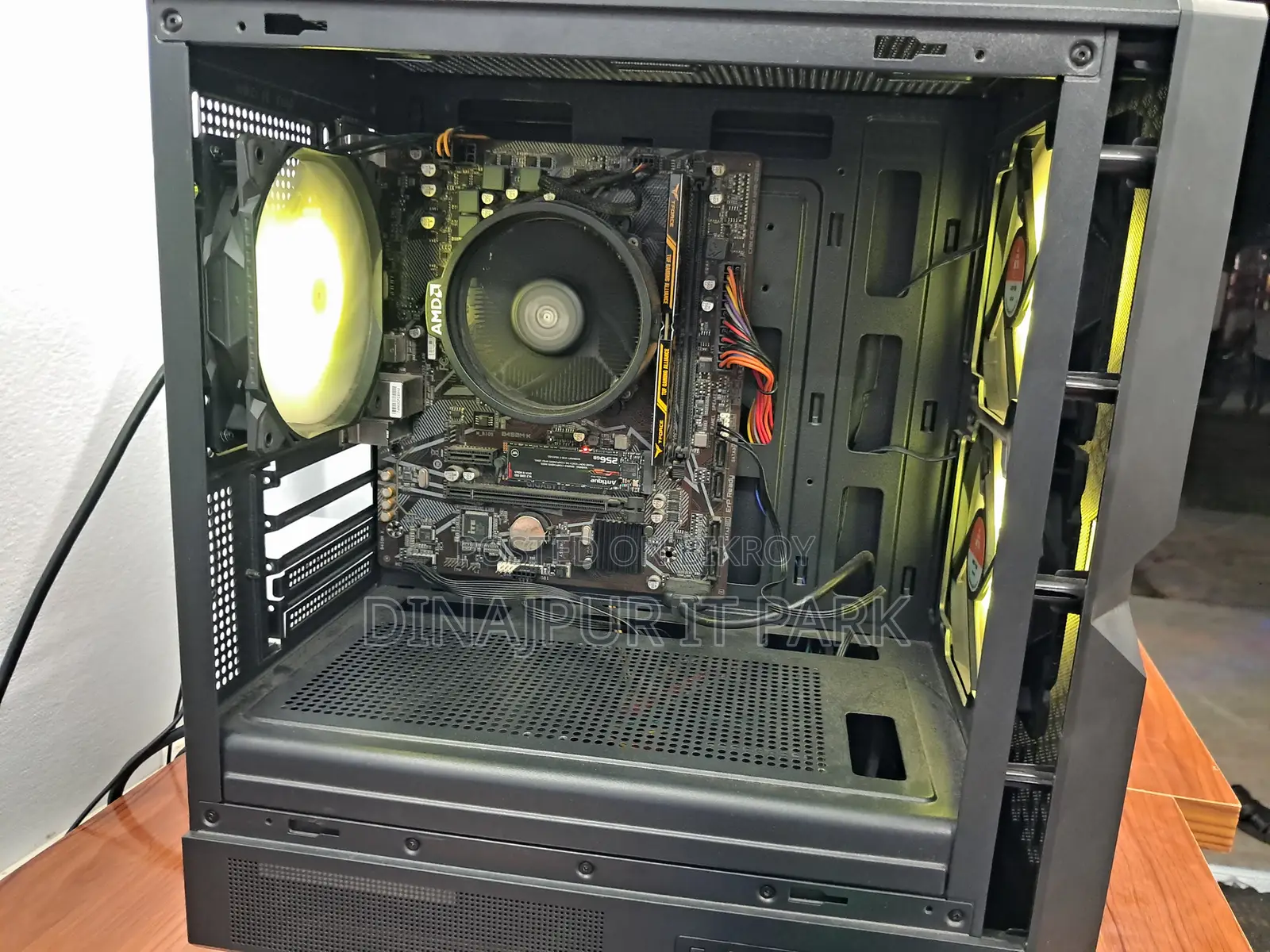 Desktop Computer 16GB AMD Ryzen 5 SSD 256GB
