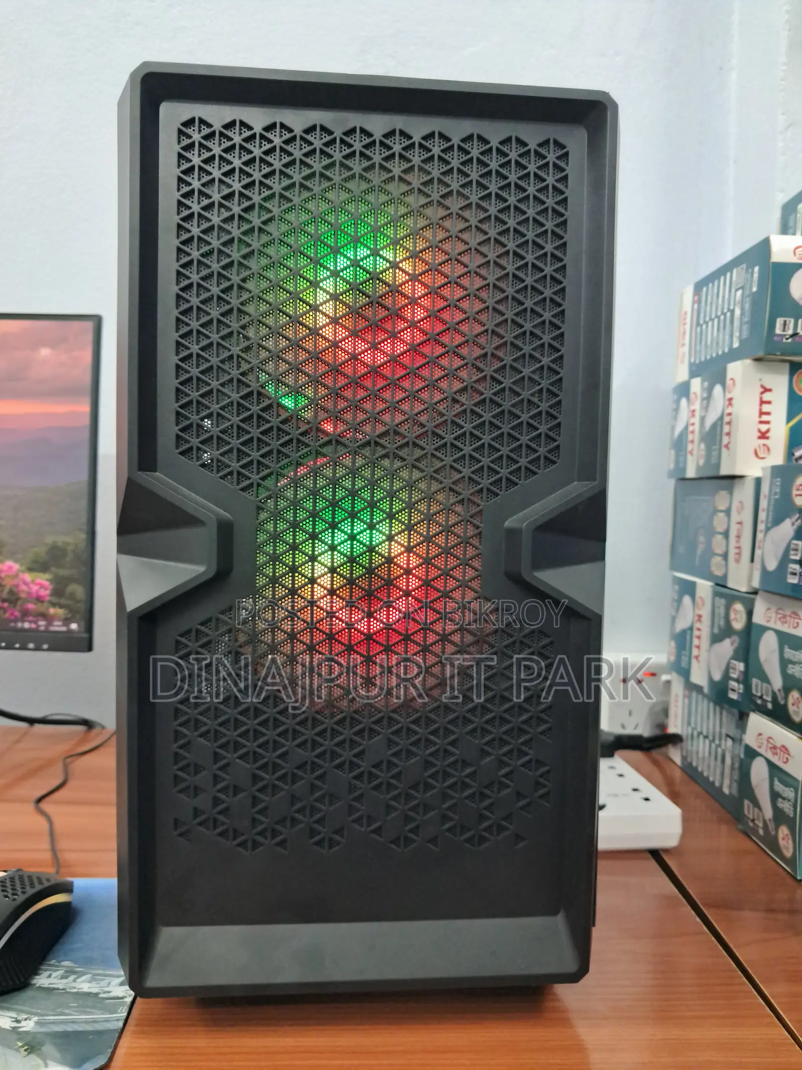 Desktop Computer 16GB AMD Ryzen 5 SSD 256GB