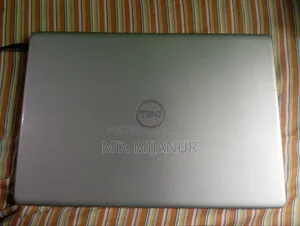 Laptop Dell Inspiron 15 8GB Intel Core i5 HDD+SSD 1T