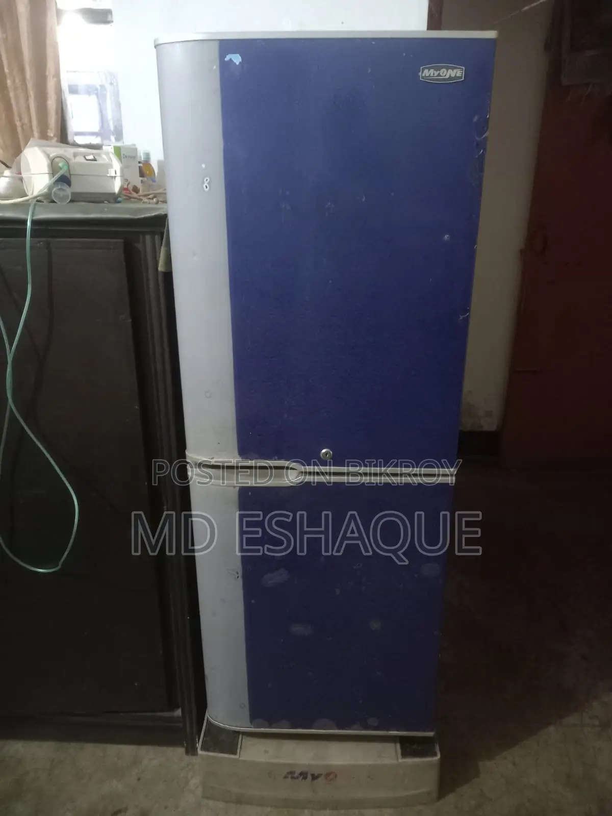 একটি ফ্রিজ বিক্রয় করা হবে