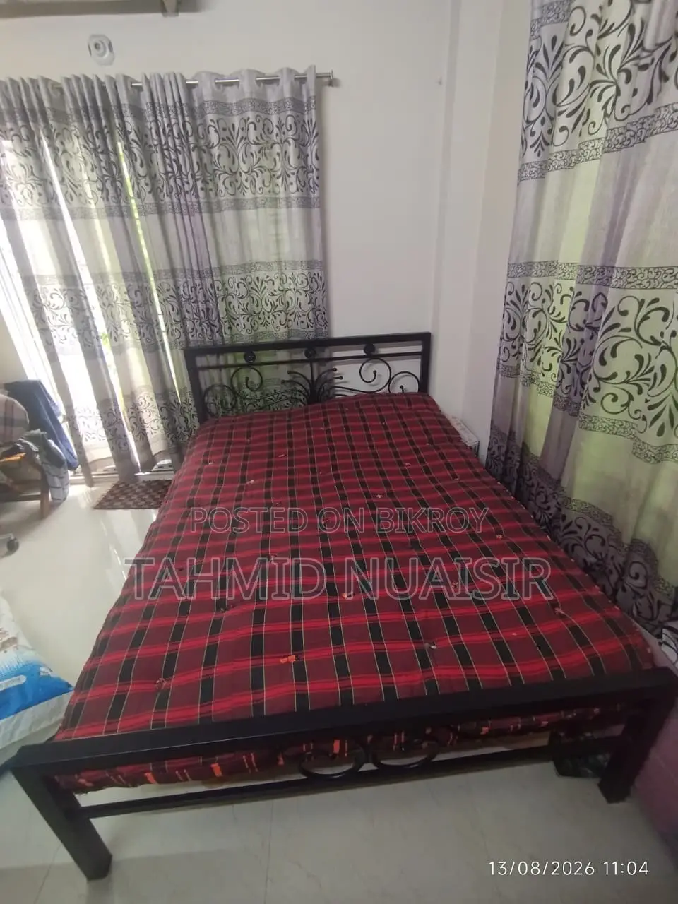 High-Quality Steel Bed