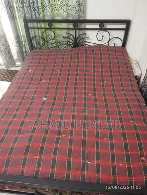 High-Quality Steel Bed