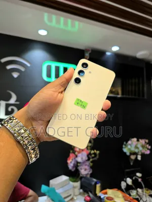 স্যামসাং গ্যালাক্সি এস২৪ ২৫৬ জিবি ইয়েলো