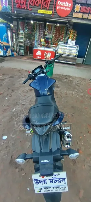 Suzuki Gixxer 2025