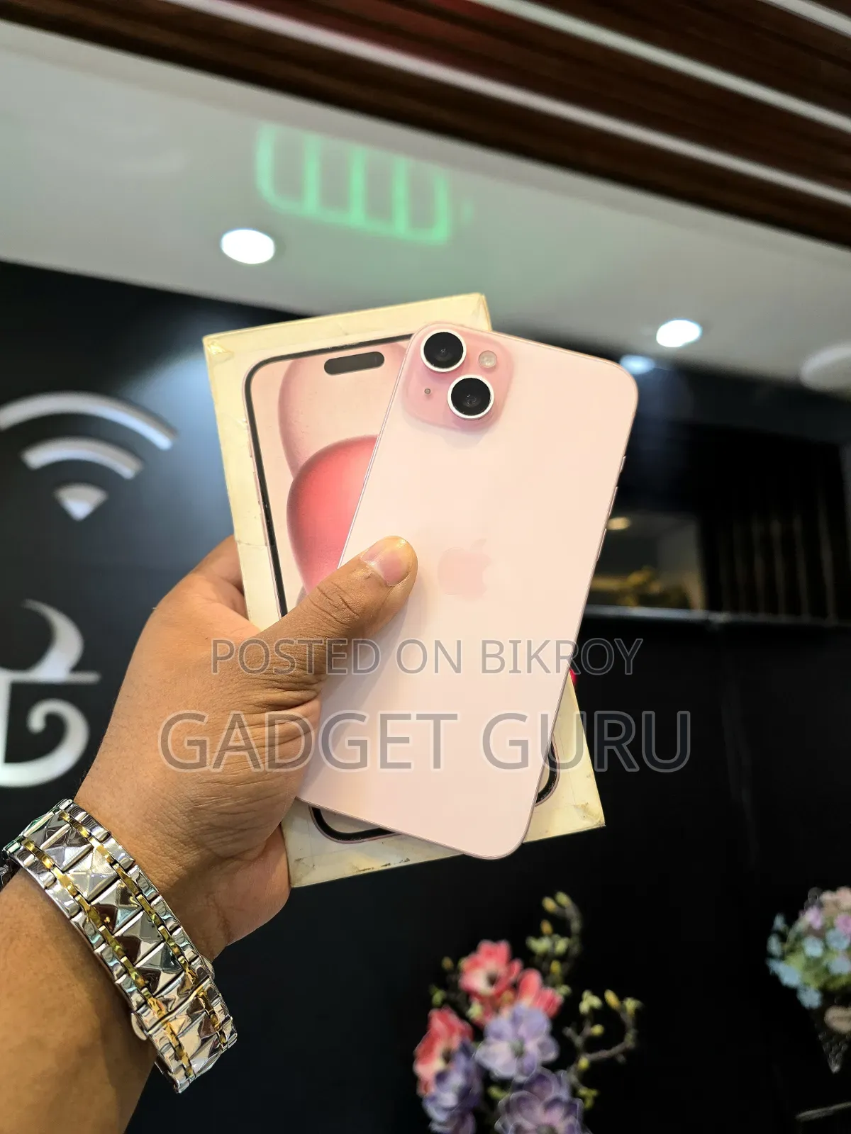 অ্যাপল আইফোন ১৫ প্লাস ১২৮ জিবি পিংক