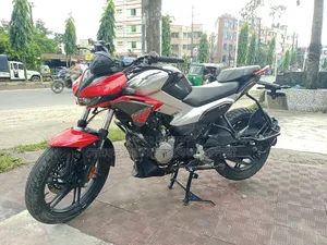 Hero Xtreme 125R 2025 Red