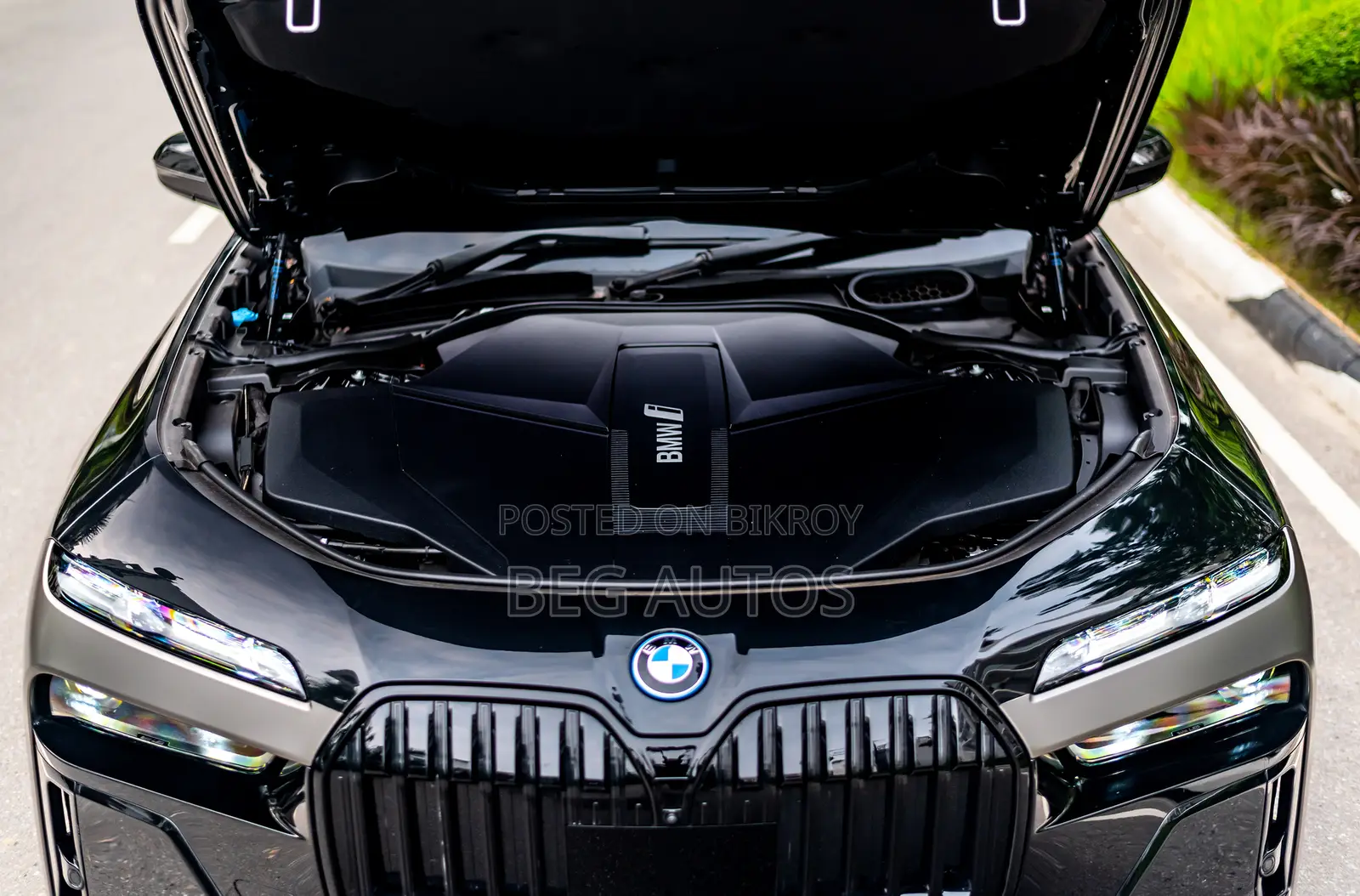 New BMW i7 2025