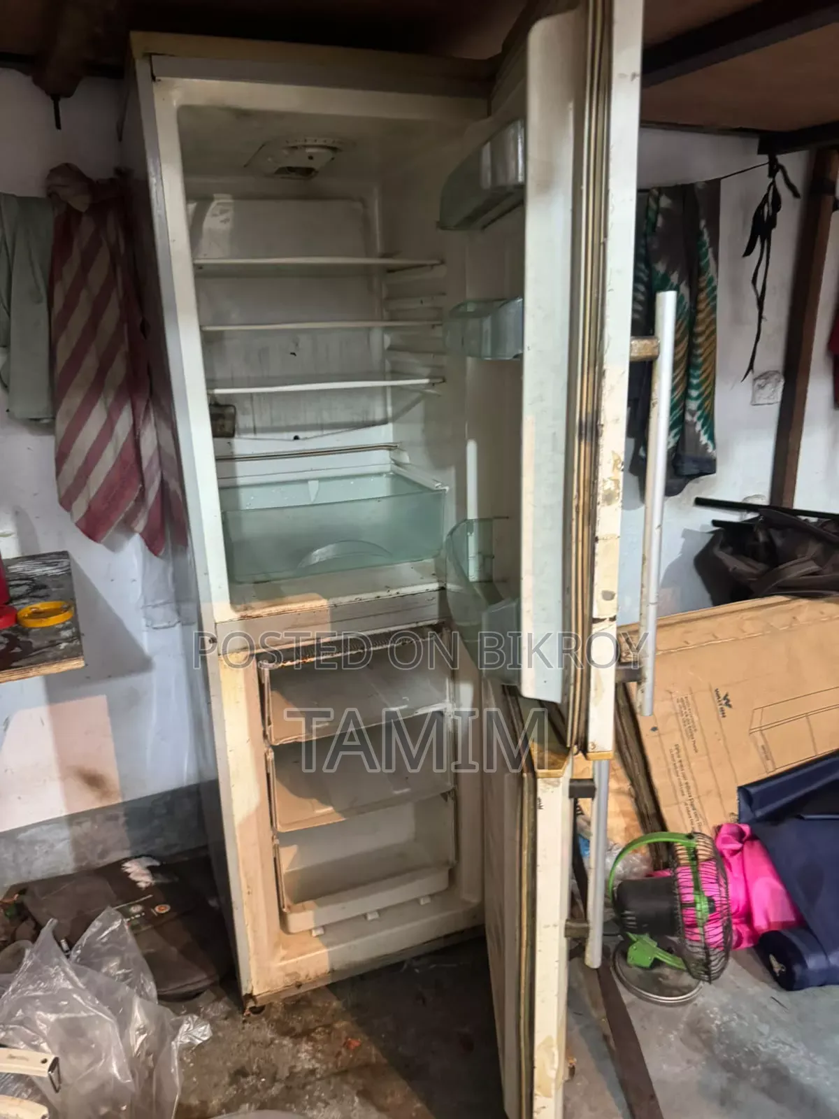 Refrigerator