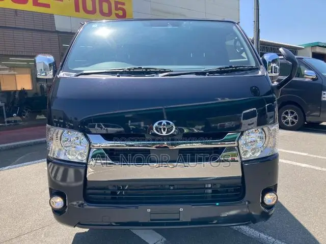 Toyota HiAce 2021 Black