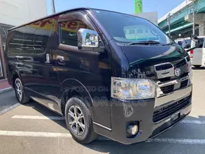 Toyota HiAce 2021 Black