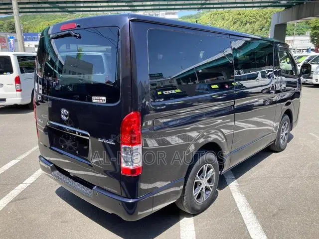 Toyota HiAce 2021 Black
