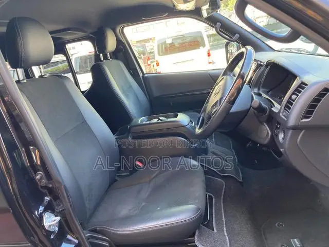 Toyota HiAce 2021 Black