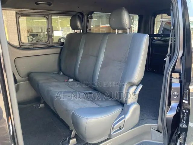 Toyota HiAce 2021 Black