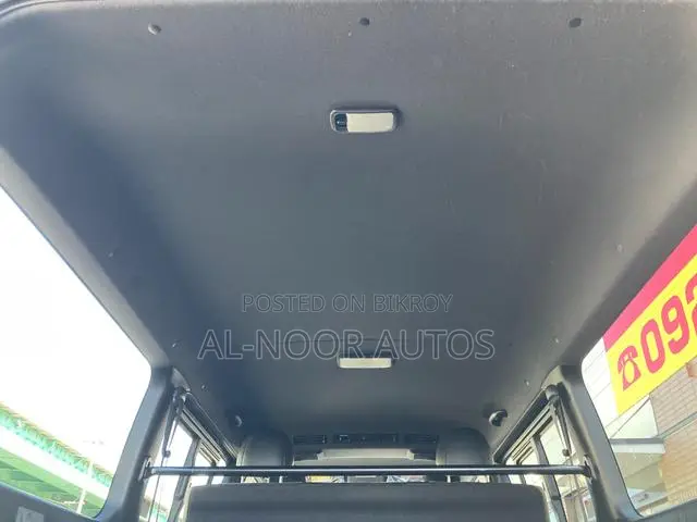 Toyota HiAce 2021 Black