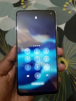 New Samsung Galaxy S10 128 GB Black