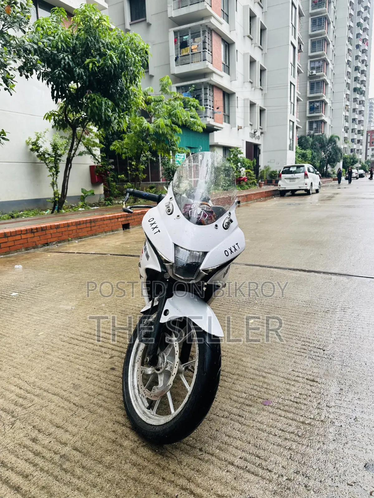 সুজুকি জিএস ২০২২ ব্ল্যাক