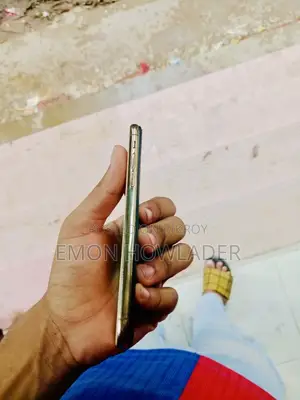 Apple iPhone XS 64 GB