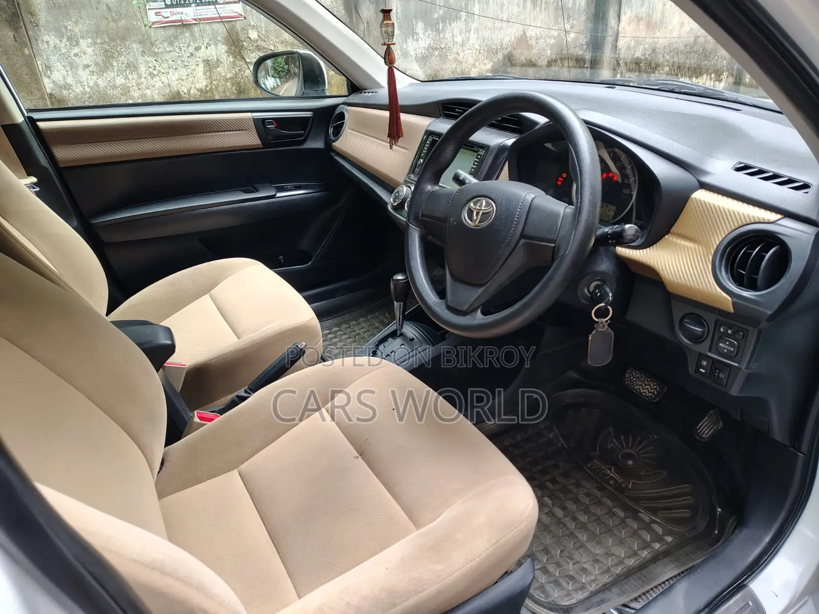 Toyota Axio 1.5 G Two-Wheel Drive 2013 White