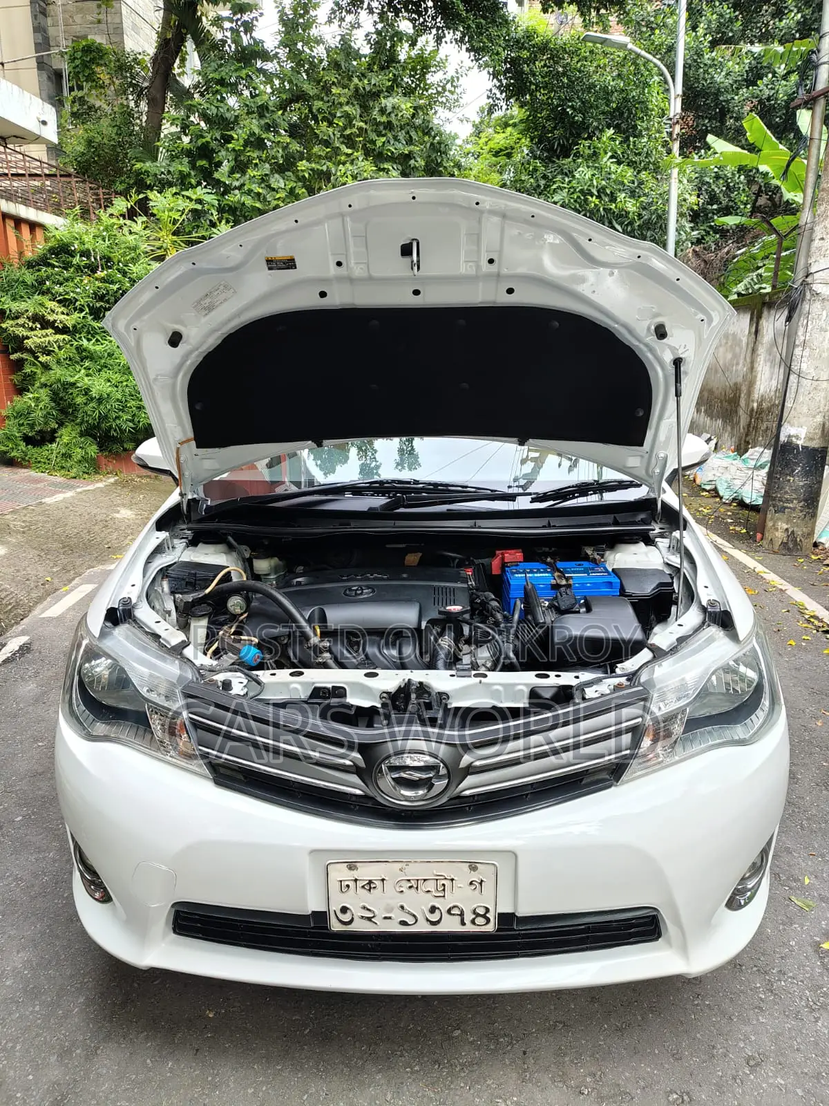 Toyota Axio 1.5 G Two-Wheel Drive 2013 White