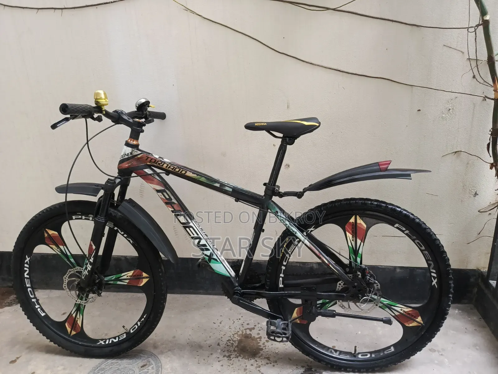 Phonix Brand (26) Inch Cycle for Sale.
