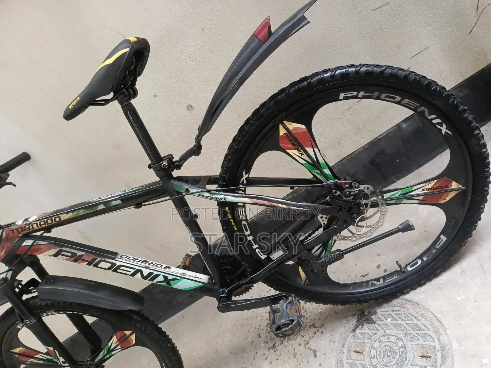 Phonix Brand (26) Inch Cycle for Sale.