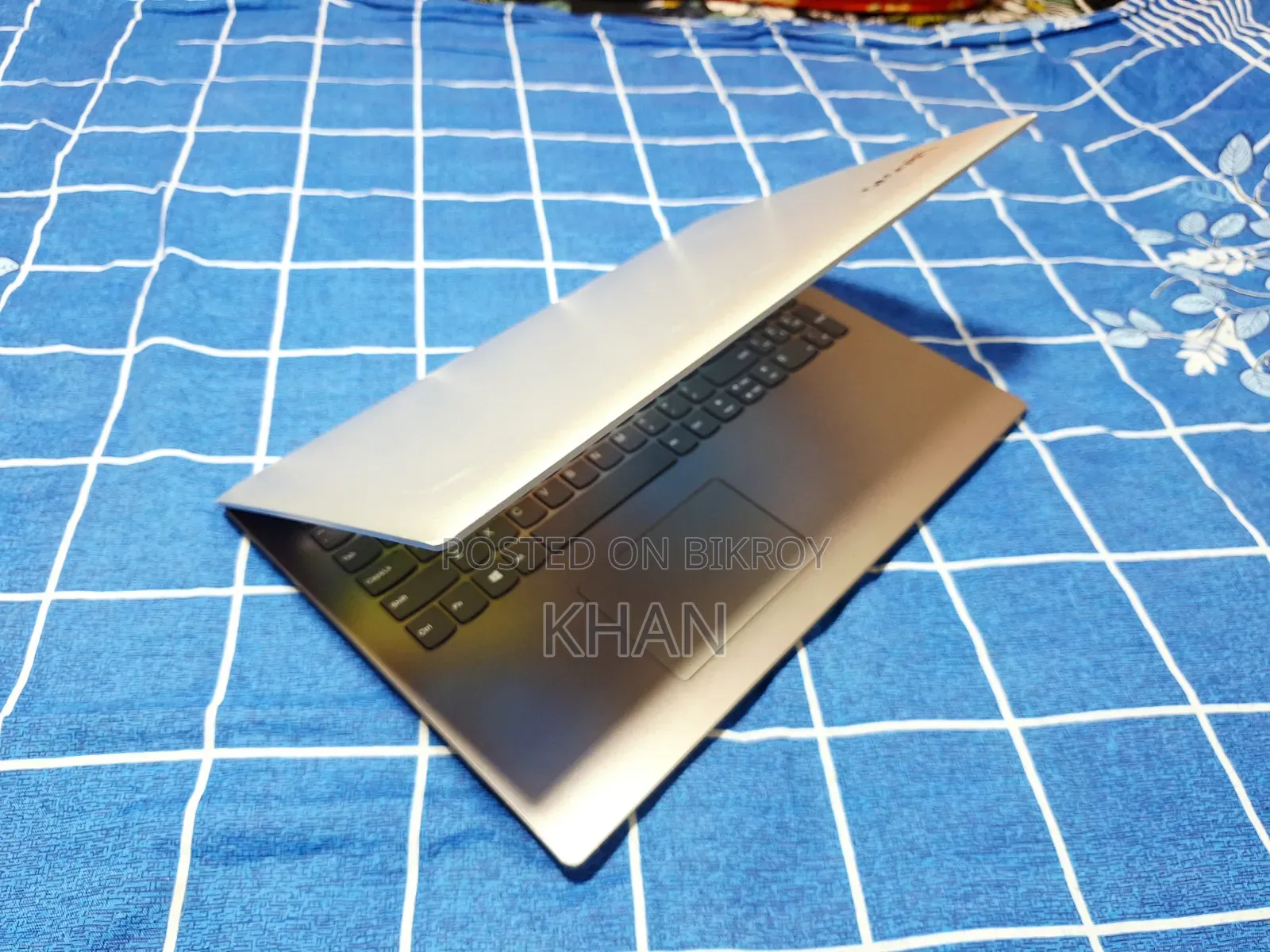 Laptop Lenovo IdeaPad 320 4GB Intel Core i3 SSD 128GB
