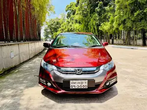 হোন্ডা ইনসাইট ২০১২ লাল