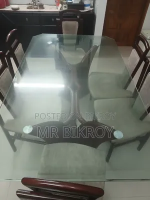Dining Table (6 Seater)