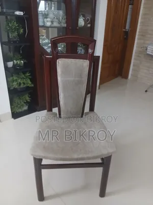 Dining Table (6 Seater)