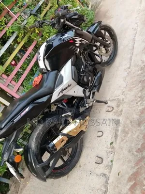 টিভিএস আপাচে আরটিআর ১৬০ ৪ভি ২০২২ ব্ল্যাক