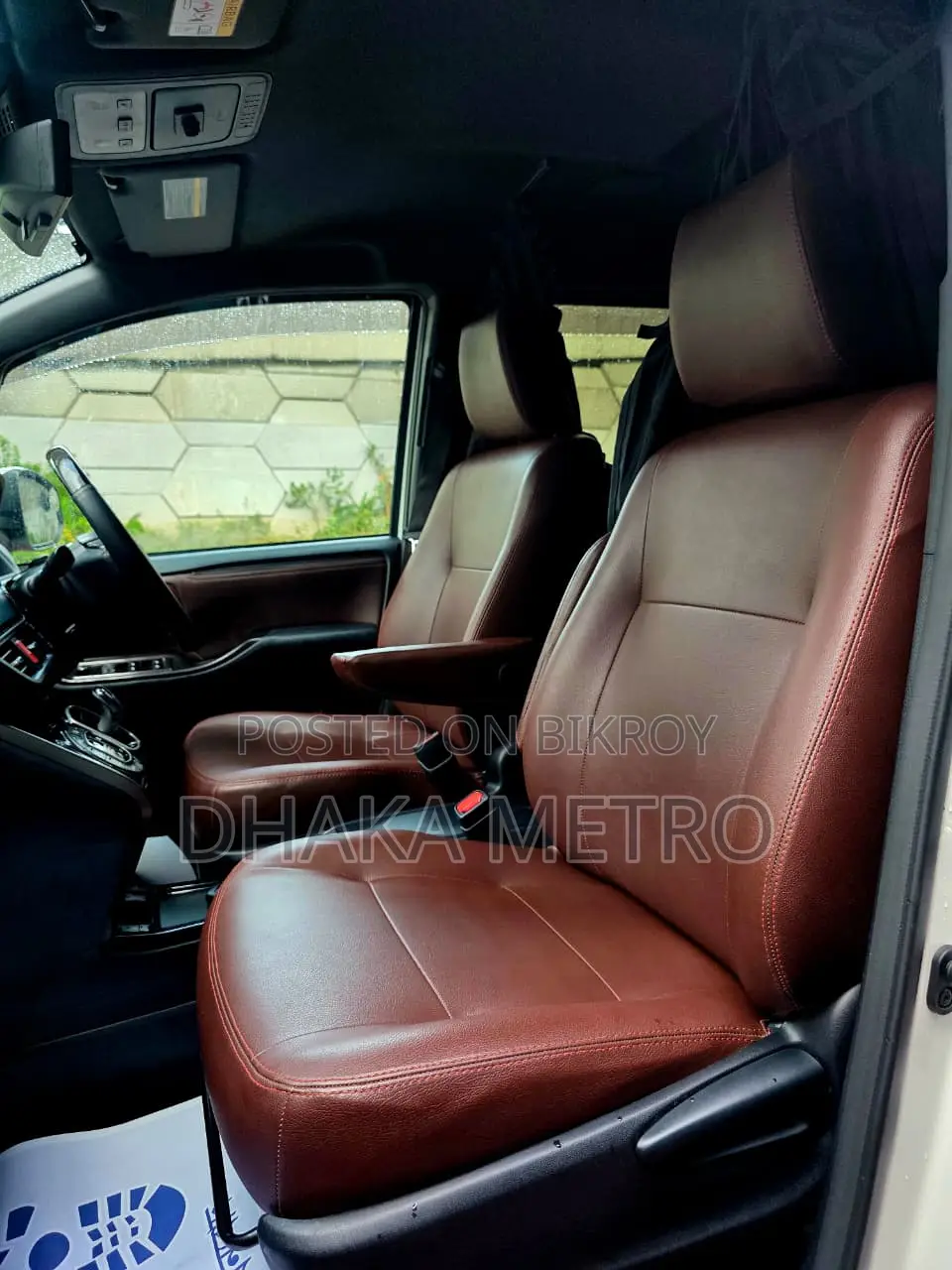 Toyota Esquire 2018 Pearl