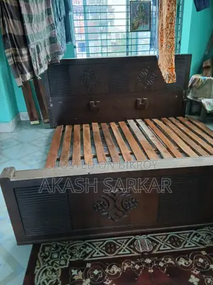 A box bed will be sold.