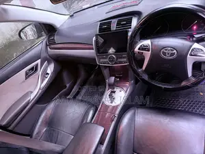 টয়োটা প্রমিও ২০১৪