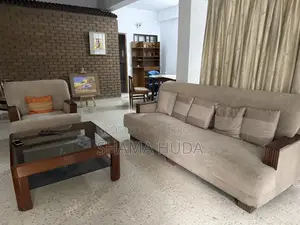 Modern Design 4 Seater Sofa Set With Glass Top Wooden Center Table