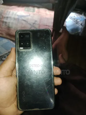 Vivo Y33s 128 GB