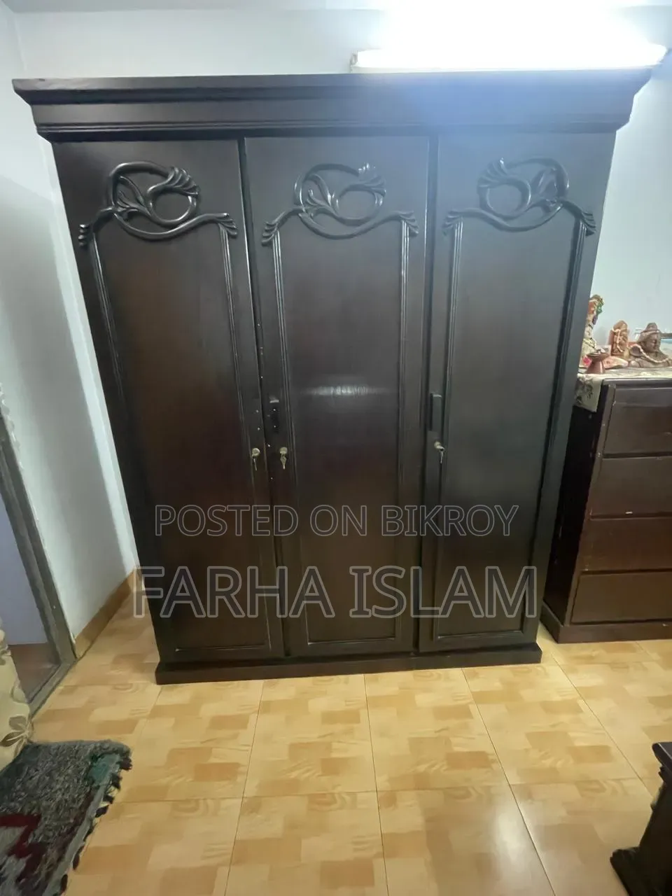 Hatil Design Almirah