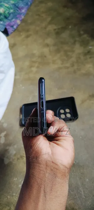 ওয়ানপ্লাস ১১ ৫১২ জিবি ব্ল্যাক